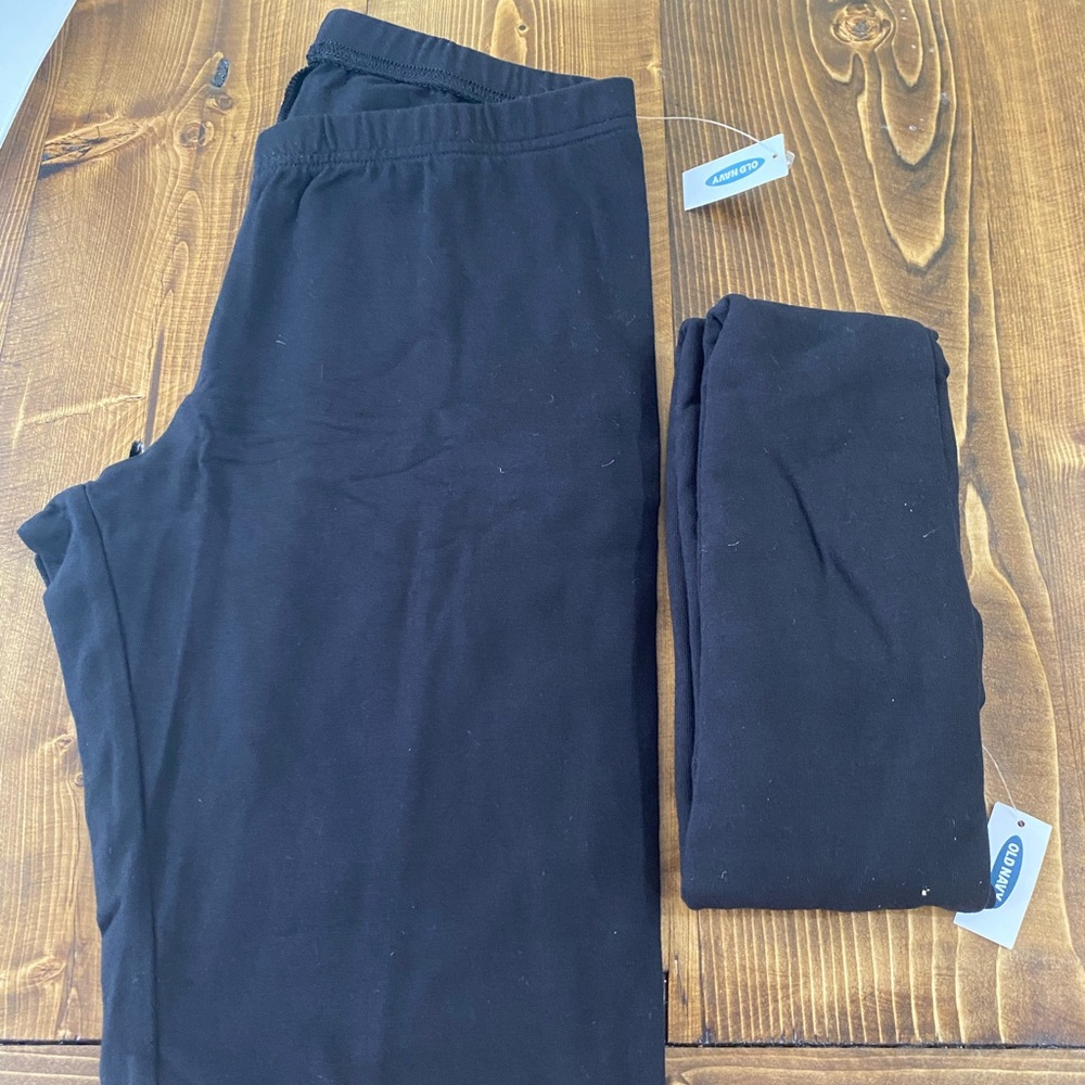 Womens old navy leggings. NWT Size small